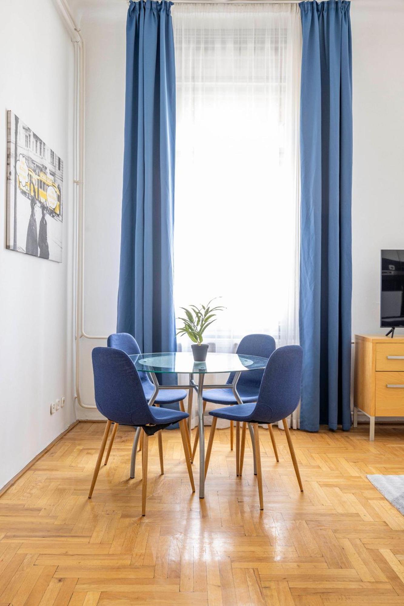 Super Central Cozy Home On The St. Stephen Road Budapest Exteriör bild